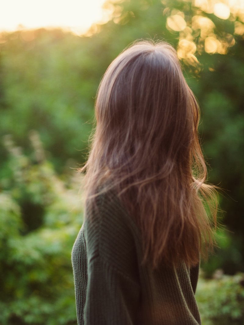 Capelli lunghi ramati lisci e lucenti